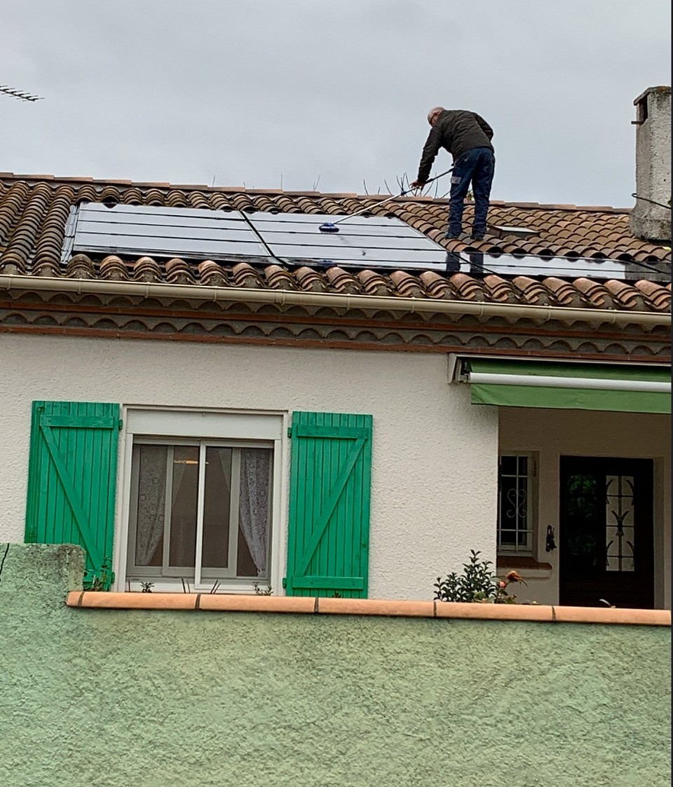 Nettoyage panneau solaire